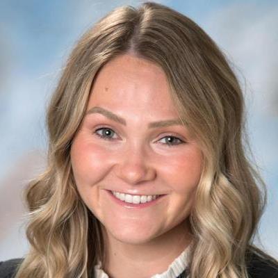 Alexandra Holmes, CNP 